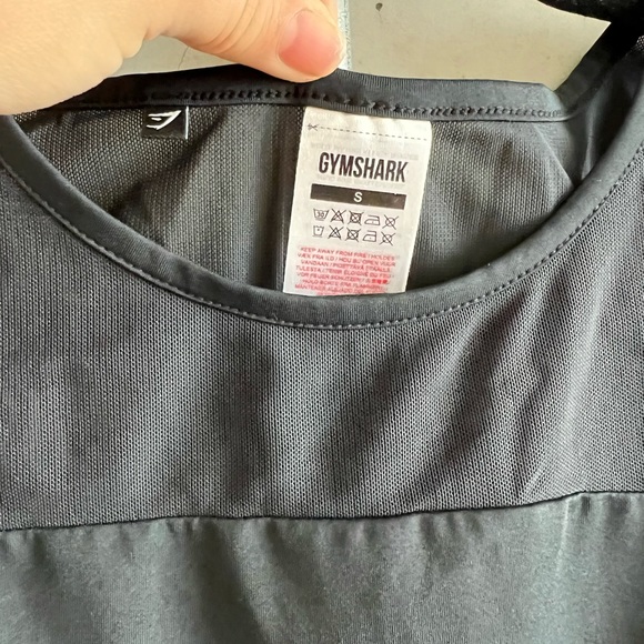 Workout top - Picture 3 of 3